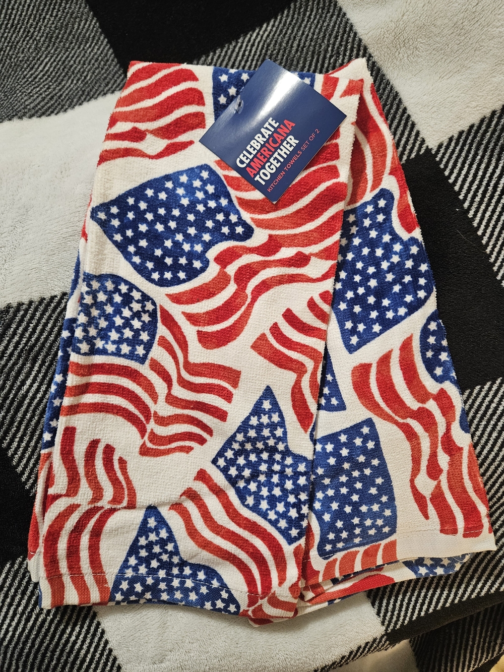 Kohl's Red White Blue American Flag Print Kitchen Towels